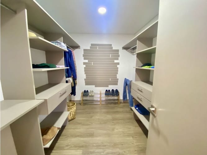 Casa de 4 alcobas en venta en Llano Grande, Rionegro, 360 m² · foto 16 de 24
