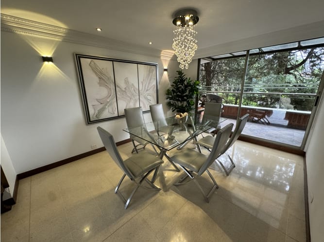 Apartamento de 3 alcobas en venta en Los Balsos, Medellín, 186 m² · foto 2 de 24