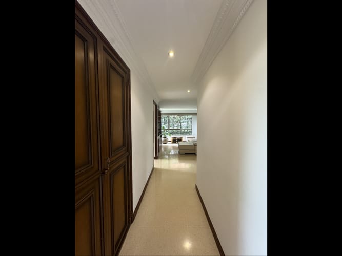 Apartamento de 3 alcobas en venta en Los Balsos, Medellín, 186 m² · foto 4 de 24