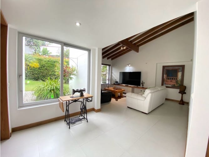 Casa de 3 alcobas en venta en Llano Grande, Rionegro, 384 m² · foto 19 de 24