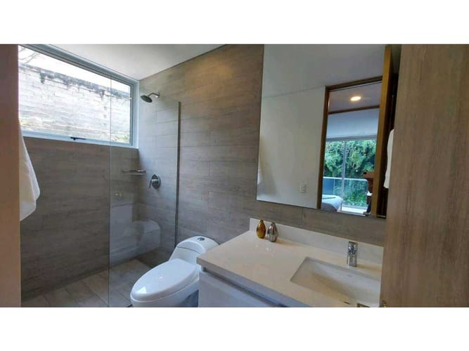 Apartamento de 2 alcobas en arriendo en El Castillo, Medellín, 72 m² · foto 15 de 15