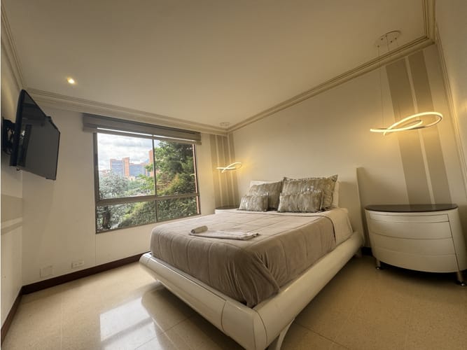 Apartamento de 3 alcobas en venta en Los Balsos, Medellín, 186 m² · foto 21 de 24