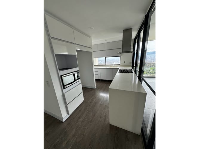 Apartamento de 3 alcobas en venta en Sabaneta Real, Sabaneta, 158 m² · foto 3 de 16