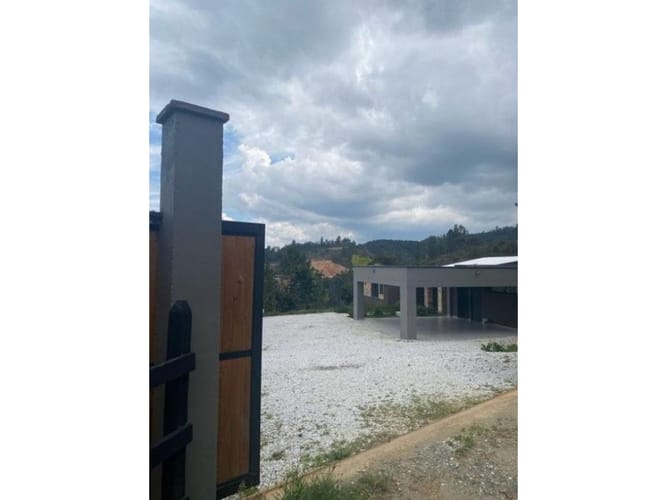 Casa de 4 alcobas en venta en El Retiro, 400 m² · foto 17 de 18