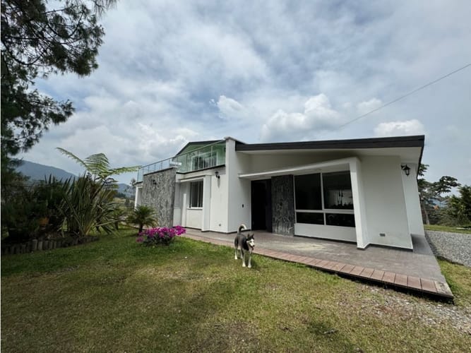 Casa de 4 alcobas en venta en Santa Elena, El Retiro, 252 m² · foto 6 de 20