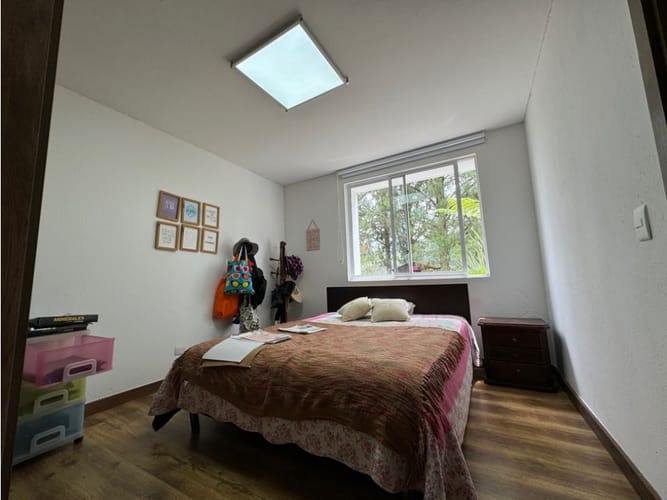 Casa de 4 alcobas en venta en Santa Elena, El Retiro, 252 m² · foto 13 de 20