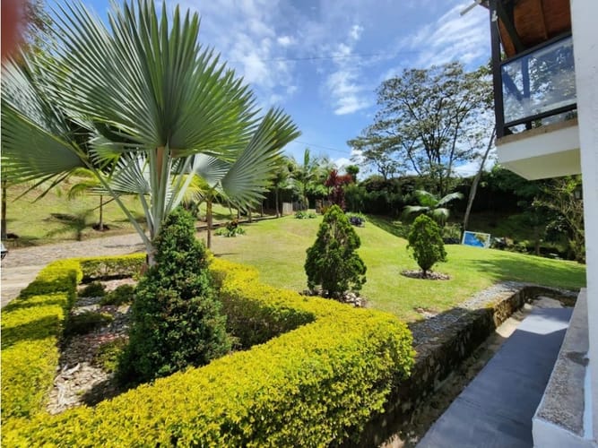 Casa de 4 alcobas en venta en El Retiro, 320 m² · foto 19 de 20