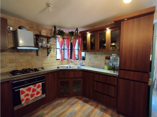 Casa de 6 alcobas en venta en El Zango, Guarne, 300 m² · foto 11 de 24