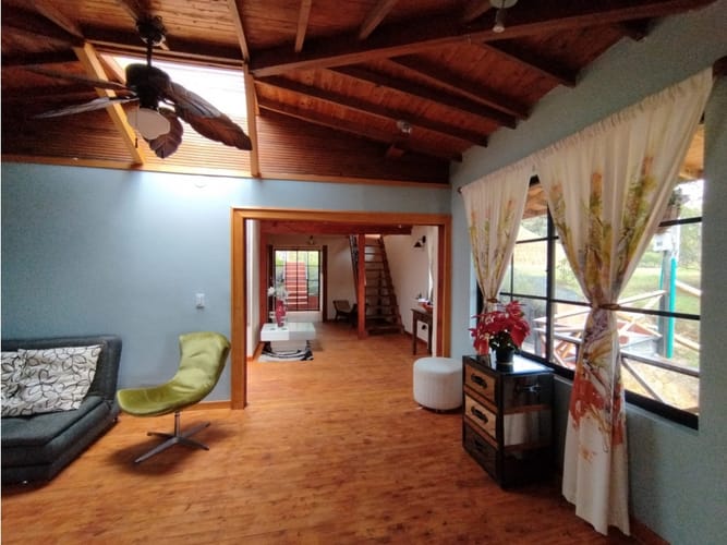 Casa de 6 alcobas en venta en El Zango, Guarne, 300 m² · foto 18 de 24