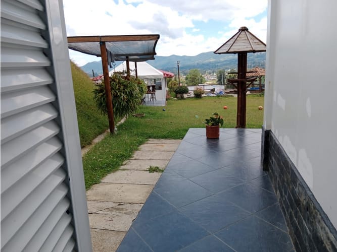 Casa de 6 alcobas en venta en La Milagrosa, La Ceja, 300 m² · foto 20 de 24