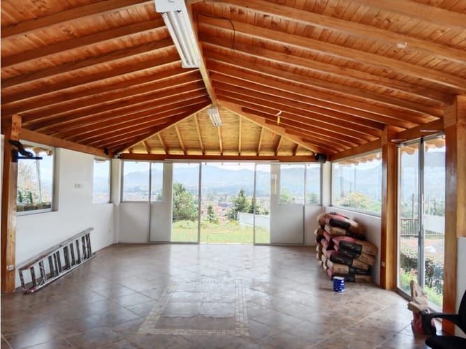 Casa de 6 alcobas en venta en La Milagrosa, La Ceja, 300 m² · foto 23 de 24