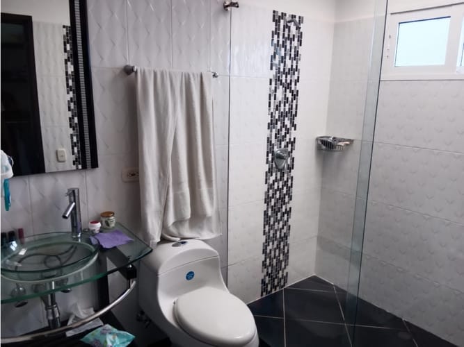 Casa de 6 alcobas en venta en La Milagrosa, La Ceja, 300 m² · foto 24 de 24