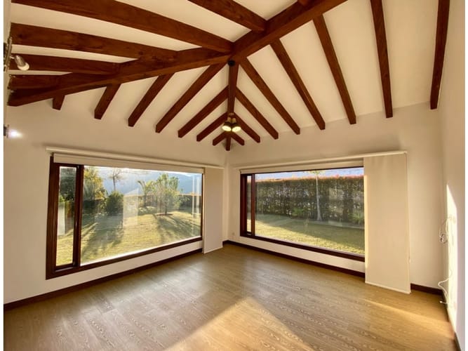 Casa de 3 alcobas en venta en El Retiro, 387 m² · foto 4 de 14