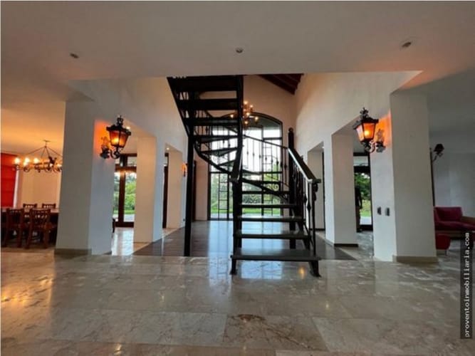 Casa de 5 alcobas en venta en Llano Grande, Rionegro, 1000 m² · foto 3 de 24