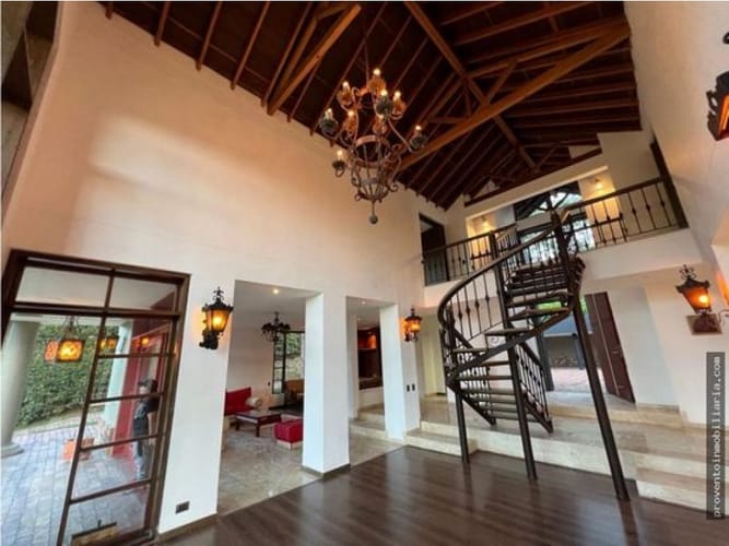 Casa de 5 alcobas en venta en Llano Grande, Rionegro, 1000 m² · foto 4 de 24