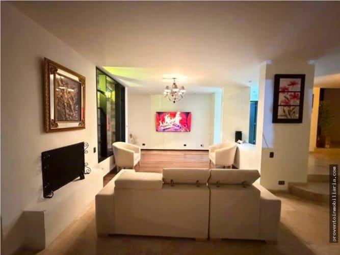 Casa de 5 alcobas en venta en Llano Grande, Rionegro, 1000 m² · foto 7 de 24