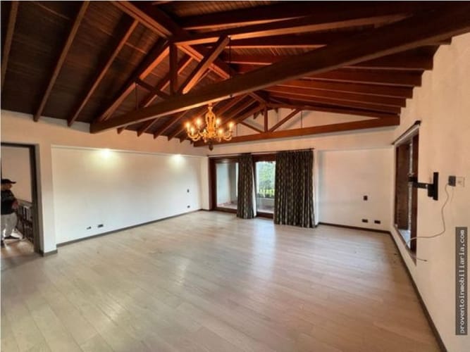 Casa de 5 alcobas en venta en Llano Grande, Rionegro, 1000 m² · foto 14 de 24