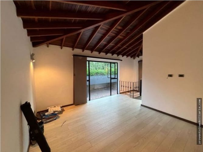 Casa de 5 alcobas en venta en Llano Grande, Rionegro, 1000 m² · foto 16 de 24