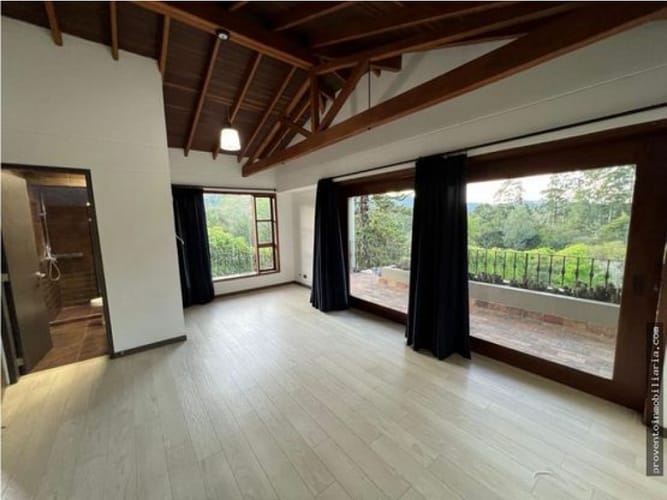 Casa de 5 alcobas en venta en Llano Grande, Rionegro, 1000 m² · foto 20 de 24