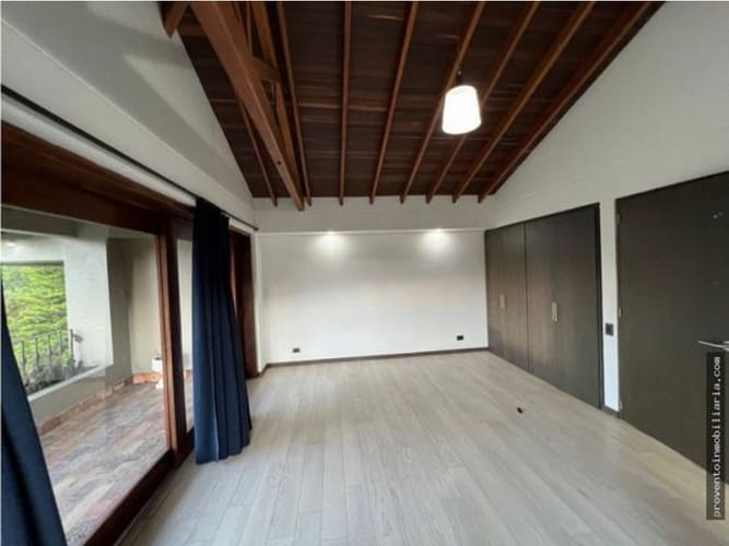Casa de 5 alcobas en venta en Llano Grande, Rionegro, 1000 m² · foto 23 de 24
