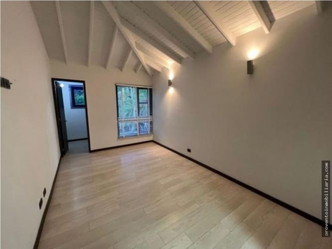 Casa de 5 alcobas en venta en Llano Grande, Rionegro, 1000 m² · foto 24 de 24