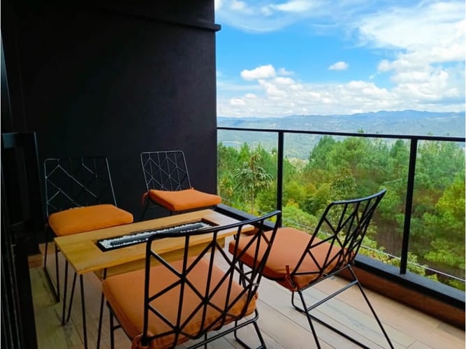 Apartamento de 2 alcobas en venta en Los Salados, El Retiro, 85 m² · foto 2 de 24