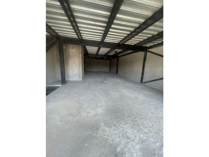 Edificio en venta en Caicedo, Medellín, 744 m² · foto 10 de 11