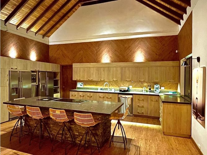 Casa de 4 alcobas en venta en Llano Grande, Rionegro, 600 m² · foto 8 de 23