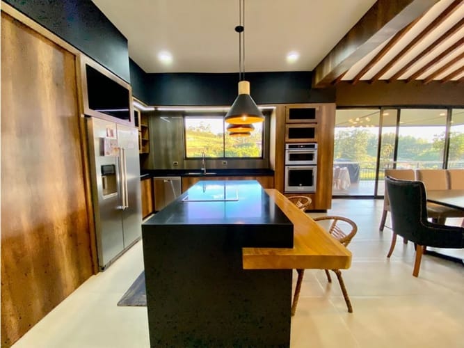 Casa de 4 alcobas en venta en Santa Ana, Rionegro, 380 m² · foto 8 de 24