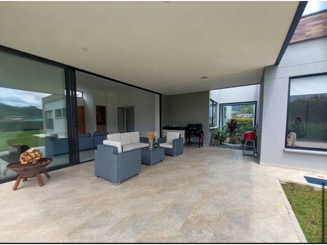 Casa de 4 alcobas en venta en Simesa, Rionegro, 536 m² · foto 9 de 21