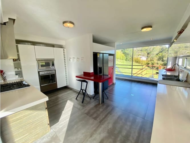 Casa de 6 alcobas en venta en Loreto, Medellín, 920 m² · foto 6 de 24