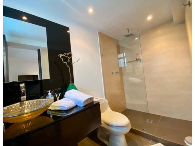 Casa de 6 alcobas en venta en Loreto, Medellín, 920 m² · foto 13 de 24