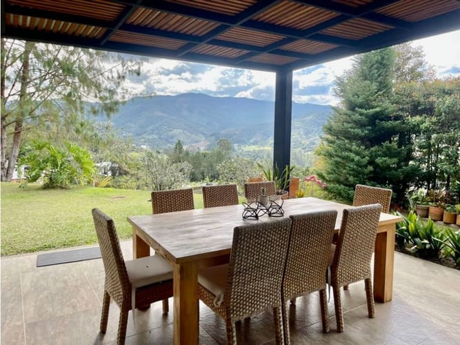 Casa de 5 alcobas en venta en Pantanillo, El Retiro, 435 m² · foto 9 de 10