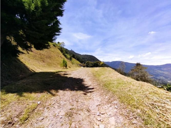 Lote en venta en Santa Catalina, Envigado, 6000 m² · foto 3 de 22