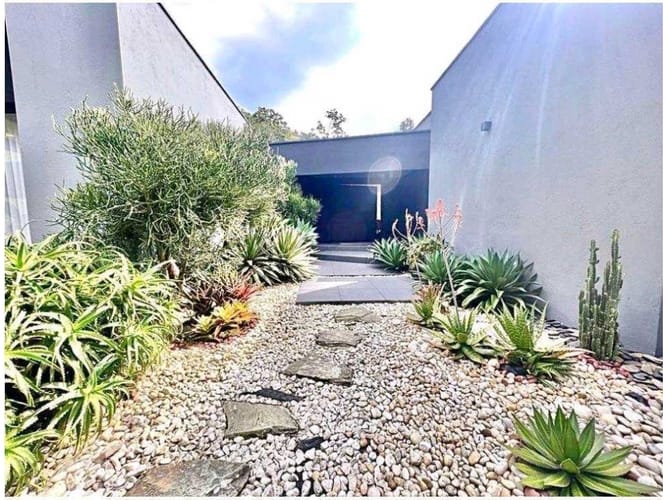 Casa de 4 alcobas en arriendo en Las Palmas, Envigado, 450 m² · foto 2 de 24