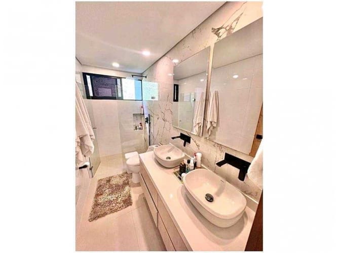 Casa de 4 alcobas en arriendo en Las Palmas, Envigado, 450 m² · foto 16 de 24