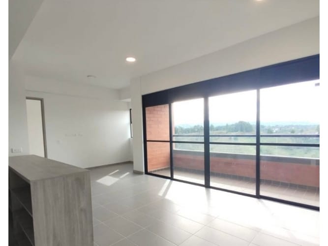 Apartamento de 2 alcobas en venta en El Porvenir, Rionegro, 77 m² · foto 3 de 15