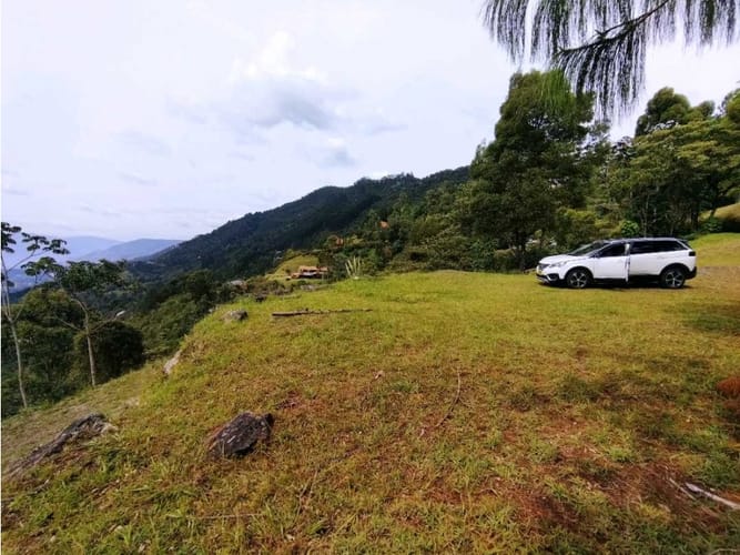 Lote en venta en Santa Catalina, Envigado · foto 12 de 22