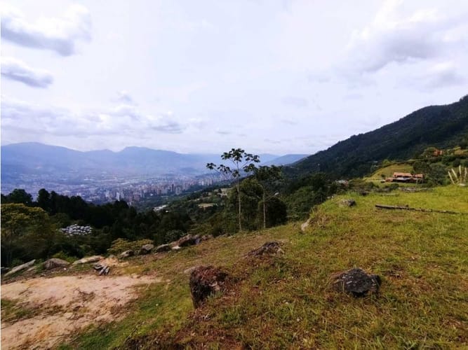 Lote en venta en Santa Catalina, Envigado · foto 13 de 22