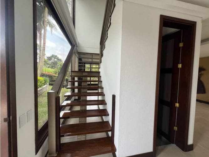 Casa de 5 alcobas en venta en El Plan, Rionegro, 580 m² · foto 4 de 24
