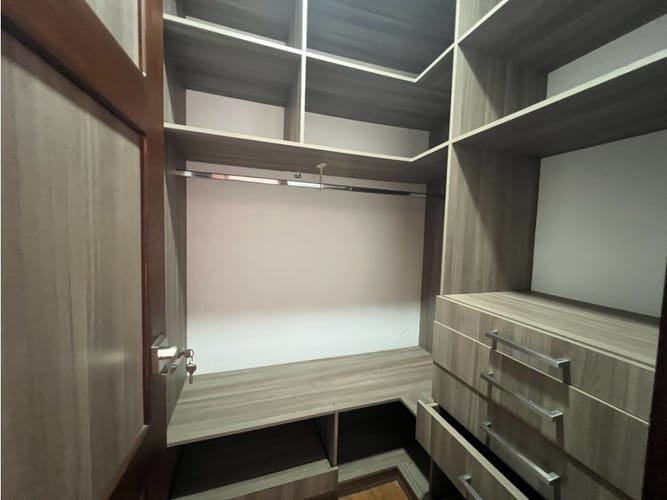 Casa de 5 alcobas en venta en El Plan, Rionegro, 580 m² · foto 16 de 24