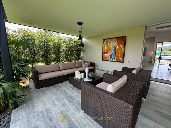 Casa de 3 alcobas en venta en Llano Grande, Rionegro, 420 m² · foto 11 de 24