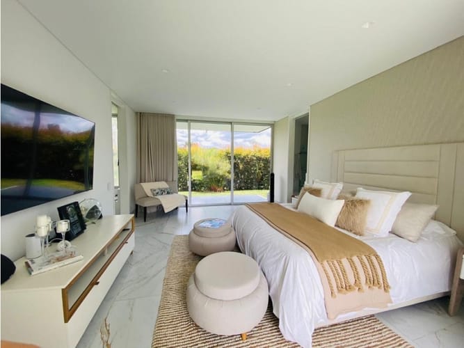 Casa de 3 alcobas en venta en Llano Grande, Rionegro, 420 m² · foto 16 de 24