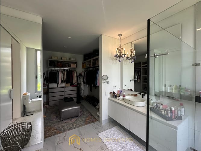 Casa de 3 alcobas en venta en Llano Grande, Rionegro, 420 m² · foto 20 de 24