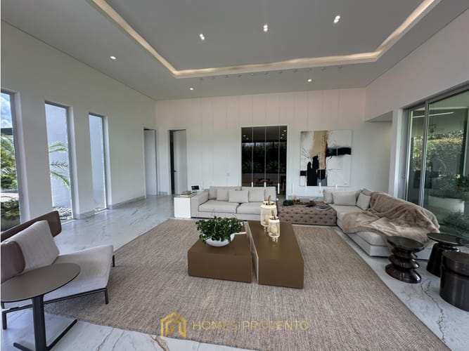 Casa de 3 alcobas en venta en Llano Grande, Rionegro, 420 m² · foto 23 de 24