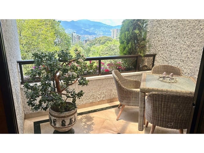Apartamento de 4 alcobas en venta en San Lucas, Medellín, 570 m² · foto 20 de 24
