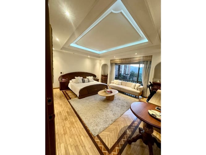 Apartamento de 4 alcobas en venta en San Lucas, Medellín, 570 m² · foto 23 de 24