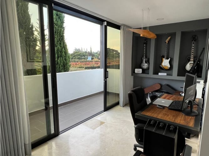 Casa de 5 alcobas en venta en Llano Grande, Rionegro, 600 m² · foto 16 de 20