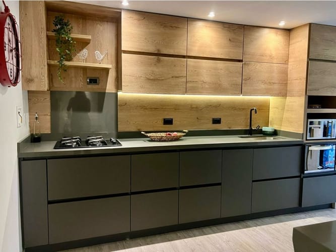 Apartamento de 3 alcobas en arriendo en El Poblado, Medellín, 150 m² · foto 3 de 14