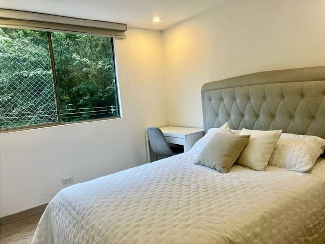 Apartamento de 3 alcobas en arriendo en El Poblado, Medellín, 150 m² · foto 9 de 14